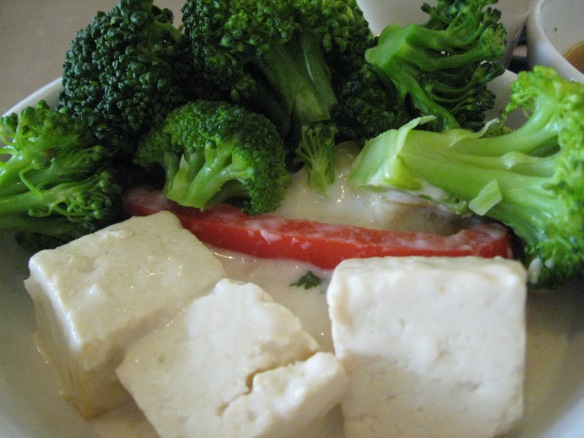 Coconut curry sauce, tofu, broccoli and red pepper.